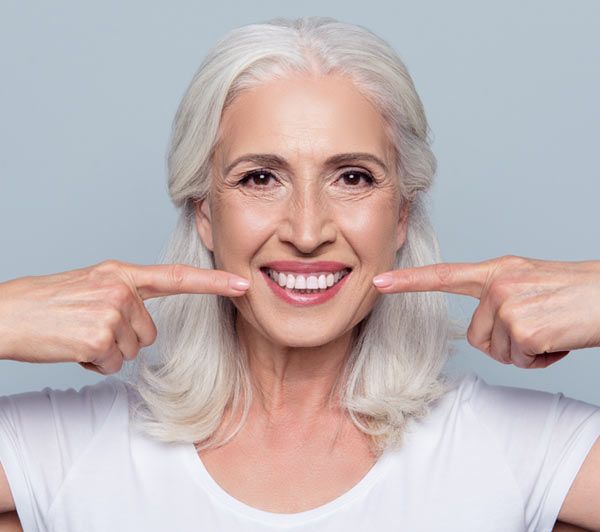 מילוי קמטי הסוגריים והמריונט